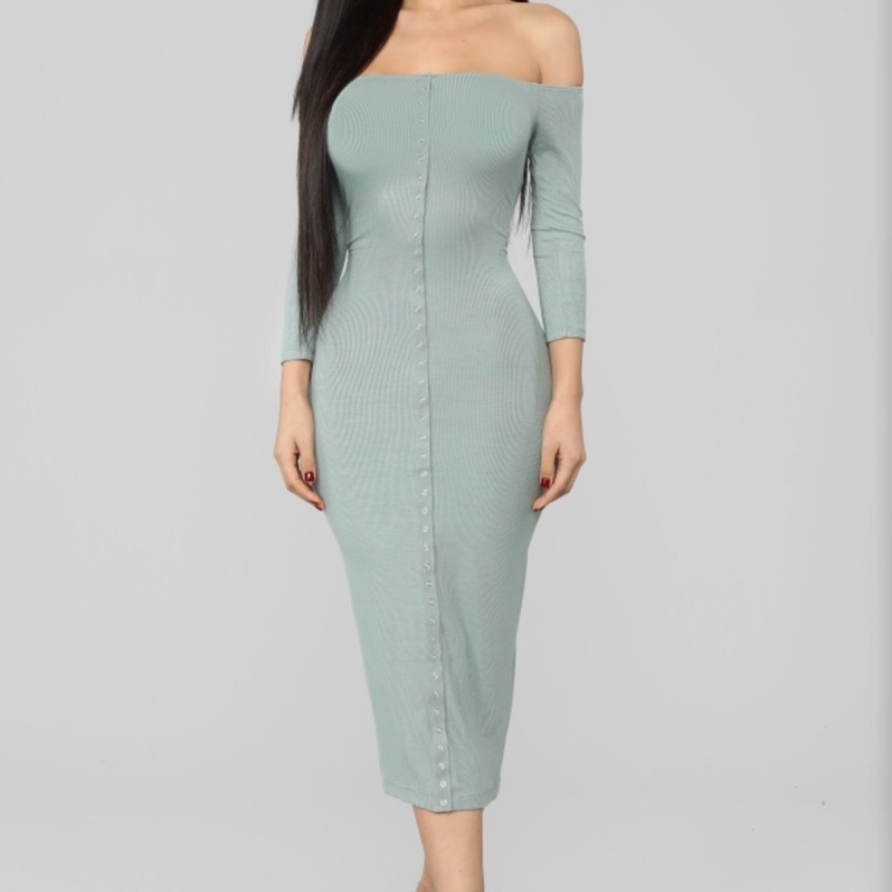 Off the Shoulder Midi Button Dress